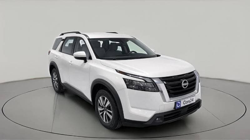 2024 Nissan Pathfinder S