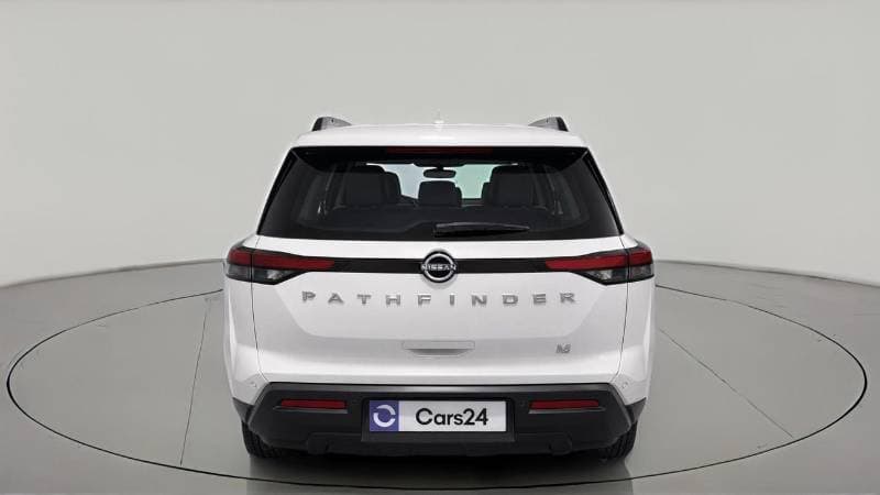 2024 Nissan Pathfinder S thumbnail 4