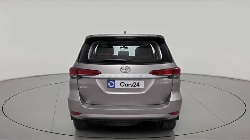 2024 Toyota Fortuner EXR thumbnail 4