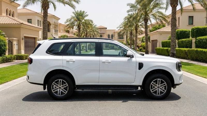 2024 Ford Everest thumbnail 3