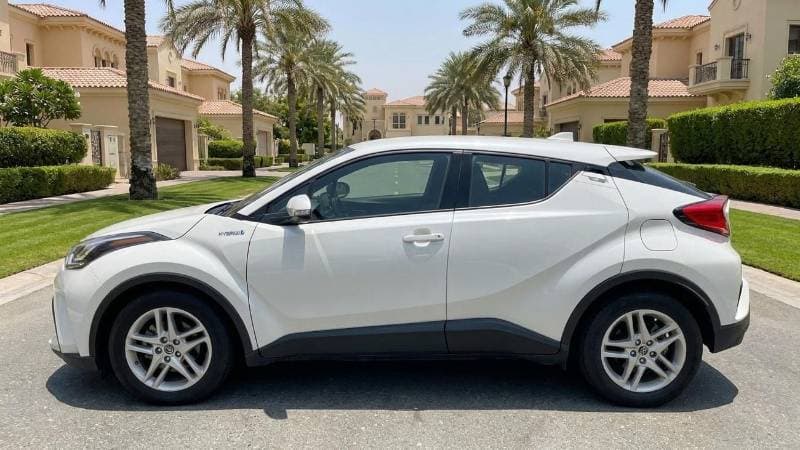 2023 Toyota C HR thumbnail 5