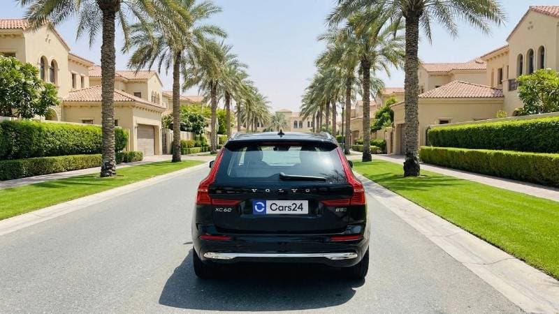 2023 Volvo XC60 ULTIMATE BRIGHT thumbnail 4