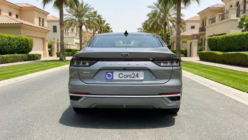 2023 Ford Taurus thumbnail 4