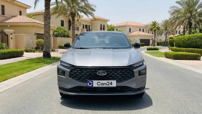 2023 Ford Taurus thumbnail 6