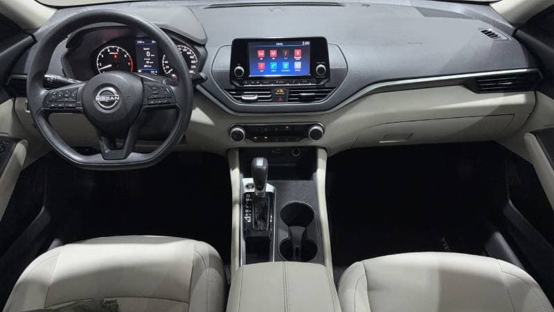 2023 Nissan Altima S thumbnail 7