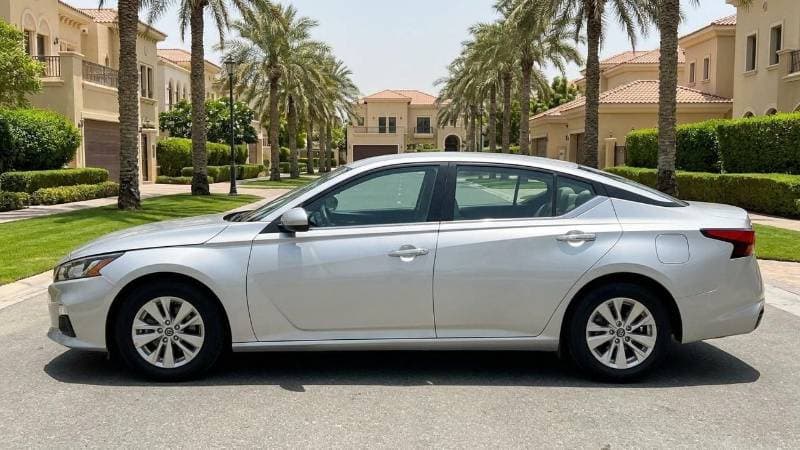 2023 Nissan Altima S thumbnail 5