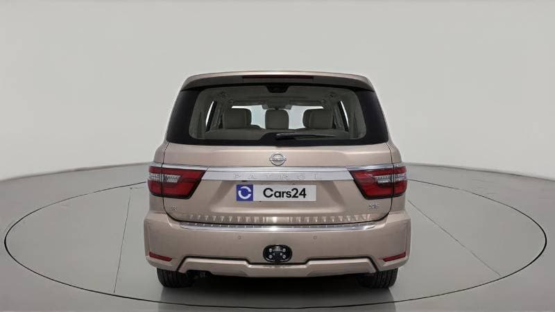 2023 Nissan Patrol SE T2 thumbnail 4