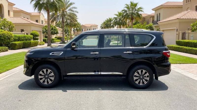 2022 Nissan Patrol SE TITANIUM thumbnail 5
