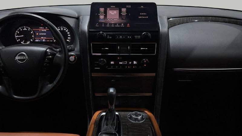 2024 Nissan Patrol SE TITANIUM thumbnail 8