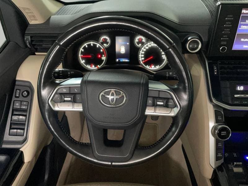 2023 Toyota Land Cruiser GXR thumbnail 6