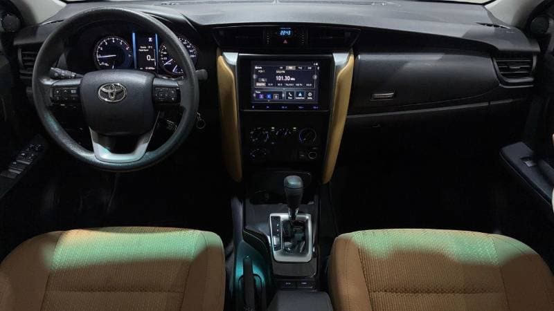 2024 Toyota Fortuner EXR thumbnail 5