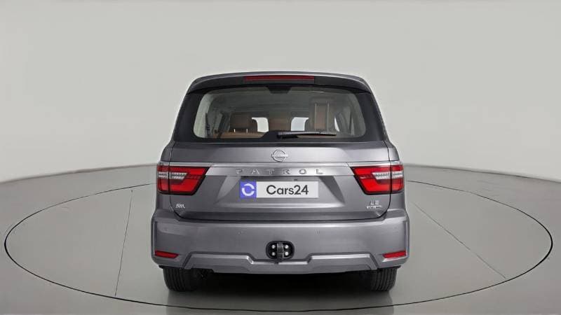 2024 Nissan Patrol LE T2 thumbnail 4