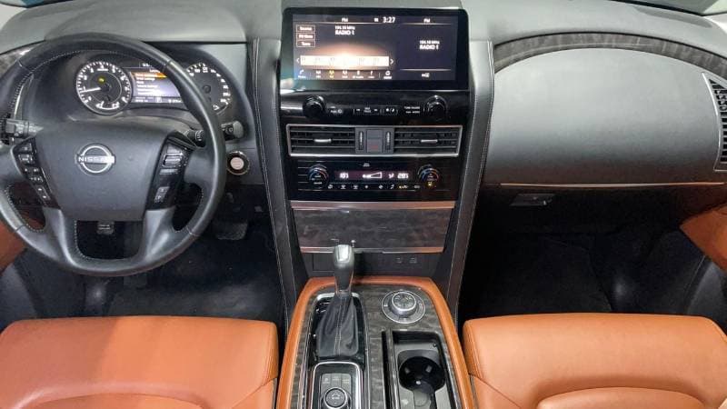 2024 Nissan Patrol LE T2 thumbnail 8