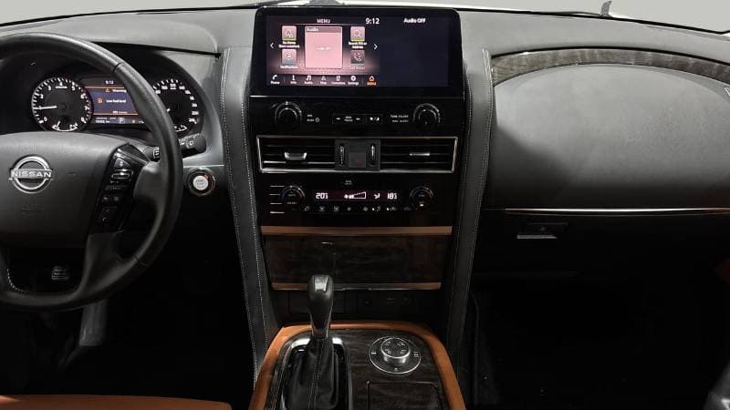 2024 Nissan Patrol SE TITANIUM thumbnail 8