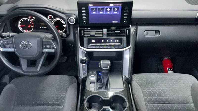 2024 Toyota Land Cruiser EXR thumbnail 8