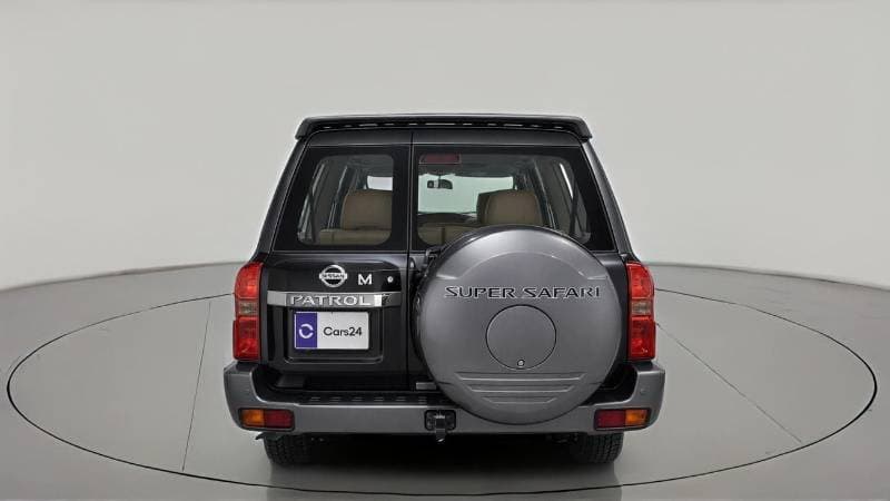2022 Nissan Patrol SUPER SAFARI thumbnail 4