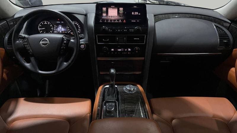 2024 Nissan Patrol SE TITANIUM thumbnail 5