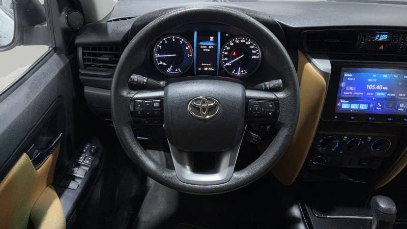 2024 Toyota Fortuner EXR thumbnail 6