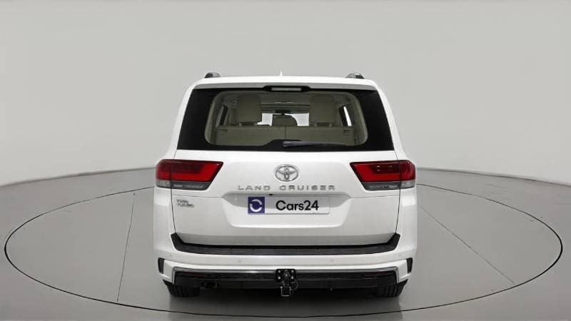2022 Toyota Land Cruiser BLACK EDITION thumbnail 4