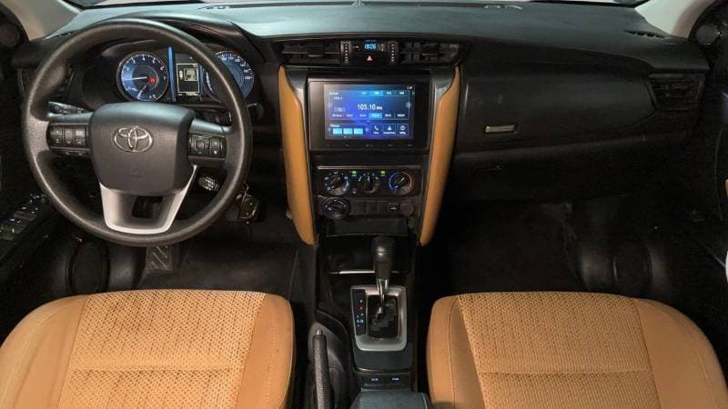 2024 Toyota Fortuner EXR thumbnail 5