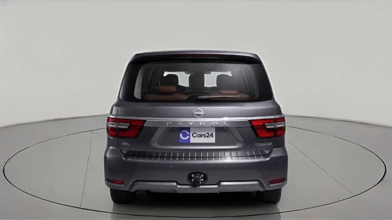 2024 Nissan Patrol SE TITANIUM thumbnail 4
