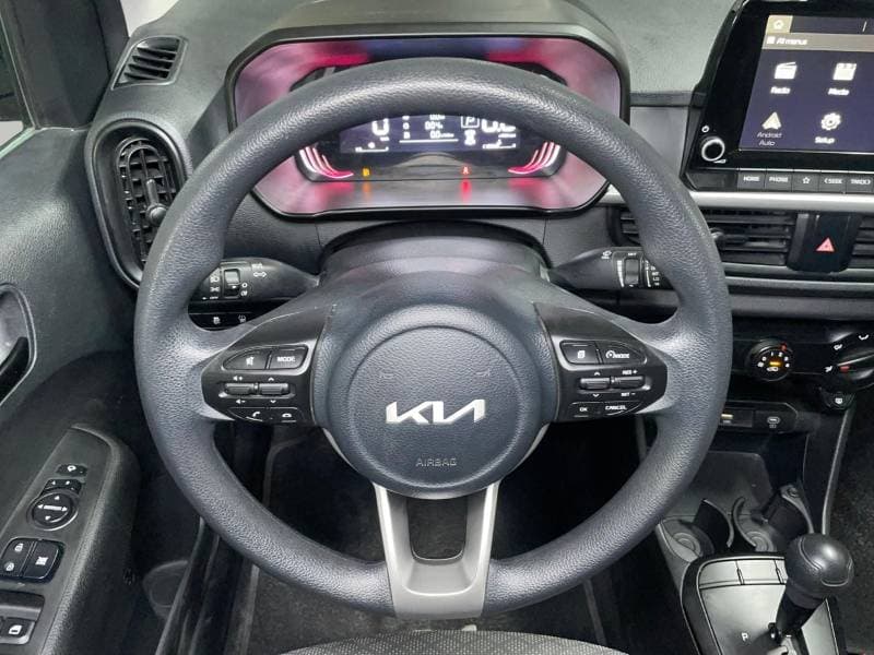 2024 Kia Picanto LX thumbnail 8
