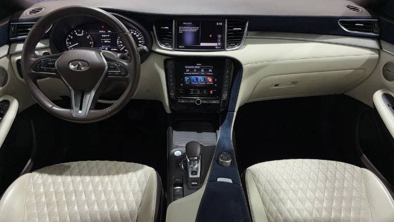 2021 Infiniti QX50 LUXE thumbnail 7