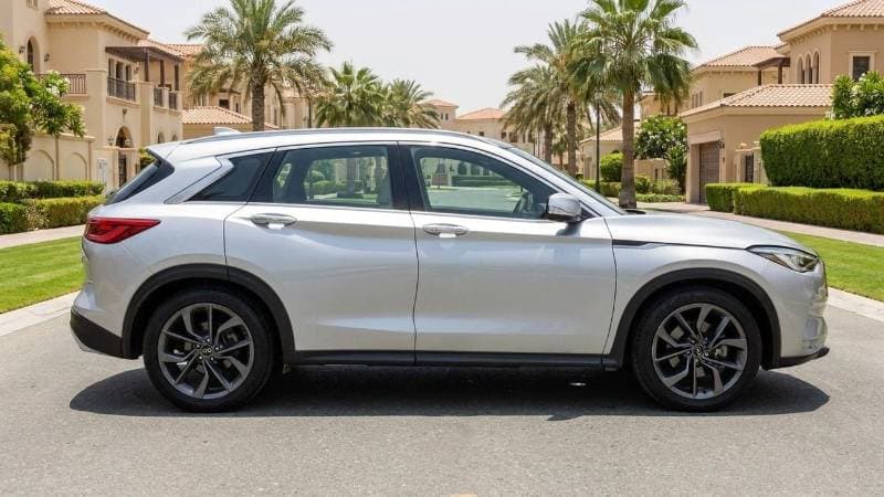 2021 Infiniti QX50 LUXE thumbnail 3
