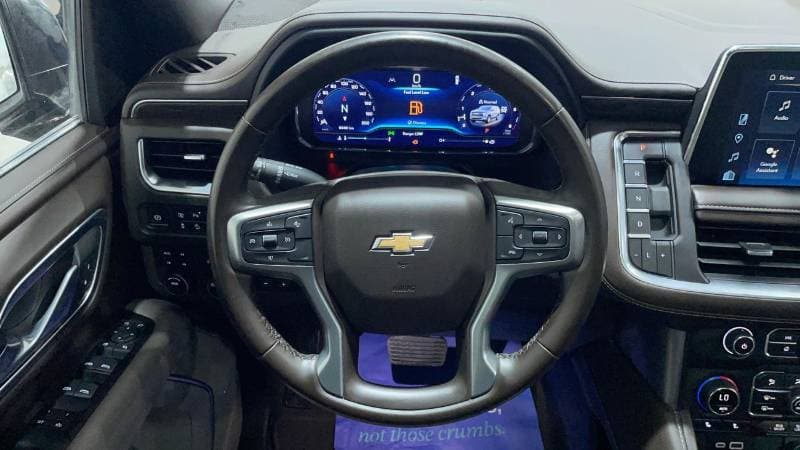 2023 Chevrolet Suburban LT thumbnail 8