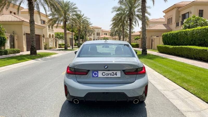 2024 BMW 320i M SPORT thumbnail 4