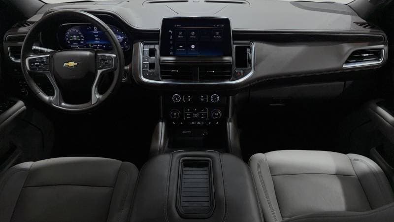 2023 Chevrolet Suburban LT thumbnail 7