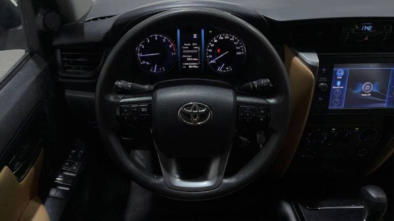 2022 Toyota Fortuner EXR thumbnail 6