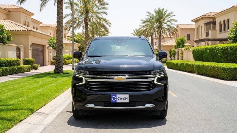 2023 Chevrolet Suburban LT thumbnail 6