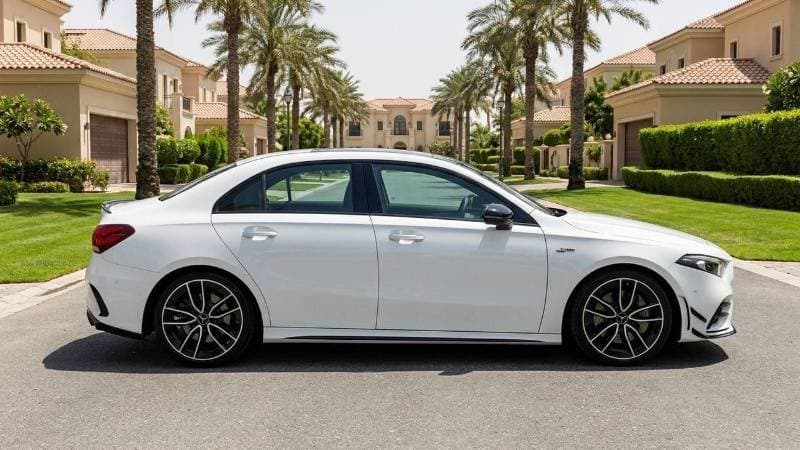 2022 Mercedes Benz A35 AMG 4MATIC thumbnail 3