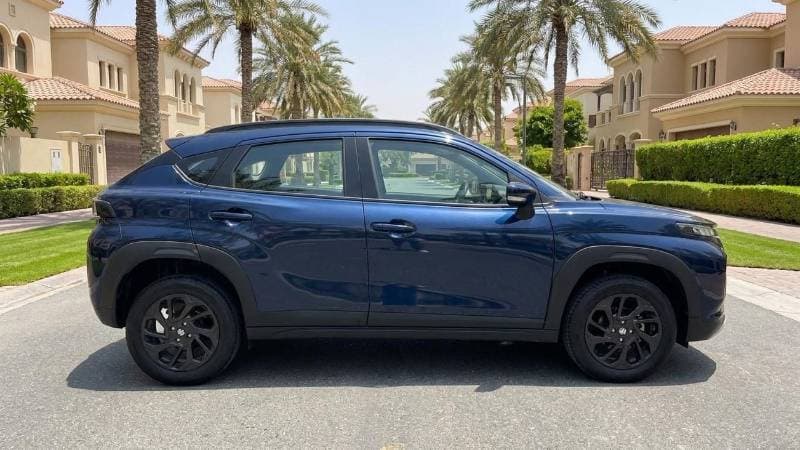 2025 Suzuki Fronx thumbnail 3