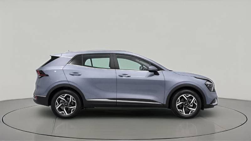 2025 Kia Sportage LX thumbnail 3