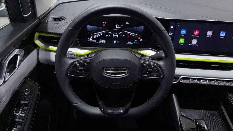 2026 Geely Coolray GL thumbnail 8