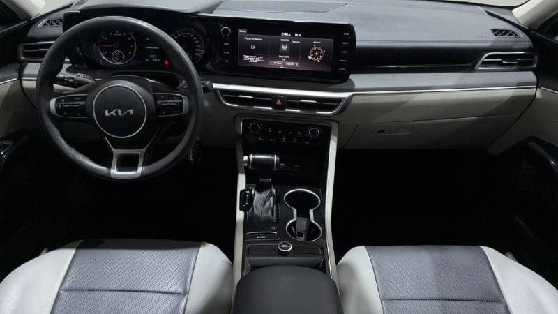 2023 Kia K5 LX thumbnail 7