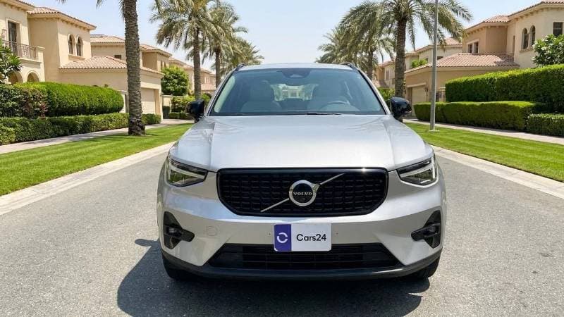 2023 Volvo XC40 ULTIMATE DARK thumbnail 6