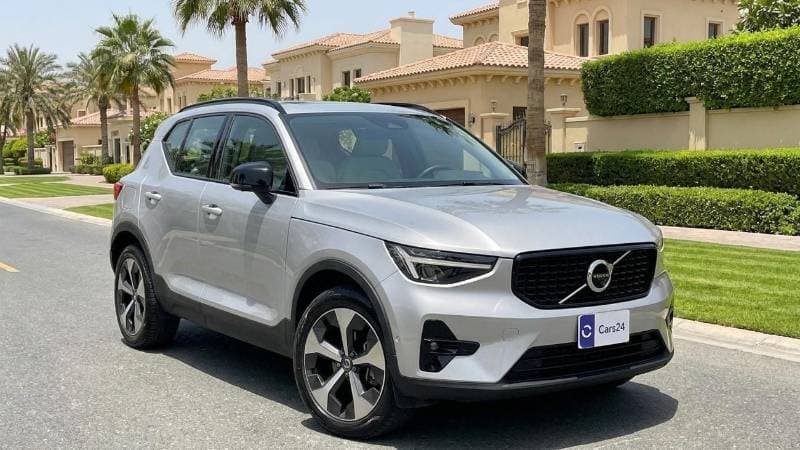 2023 Volvo XC40 ULTIMATE DARK