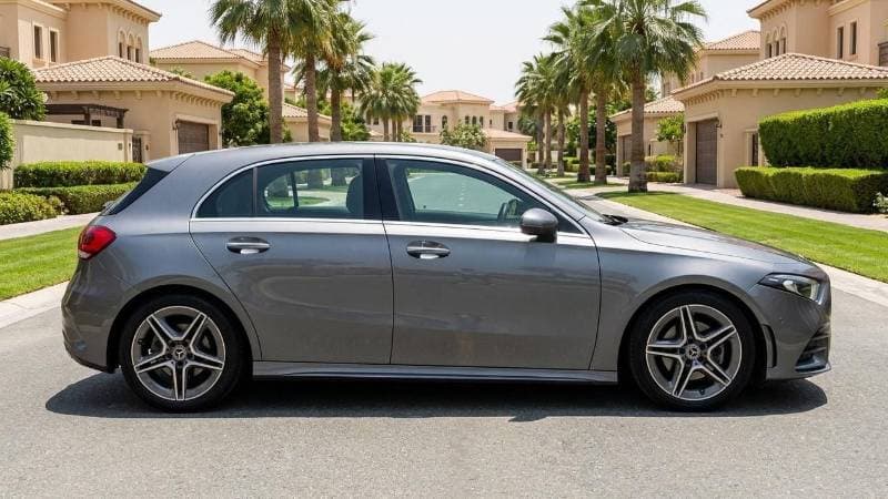 2024 Mercedes Benz A200 PREMIUM thumbnail 3