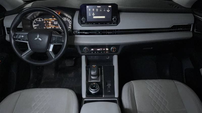 2025 Mitsubishi Outlander GLX MIDLINE thumbnail 5