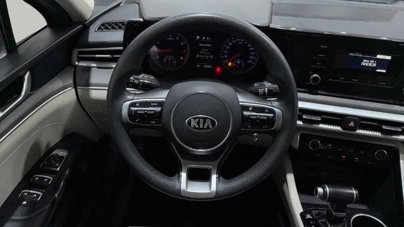 2021 Kia K5 LX thumbnail 8