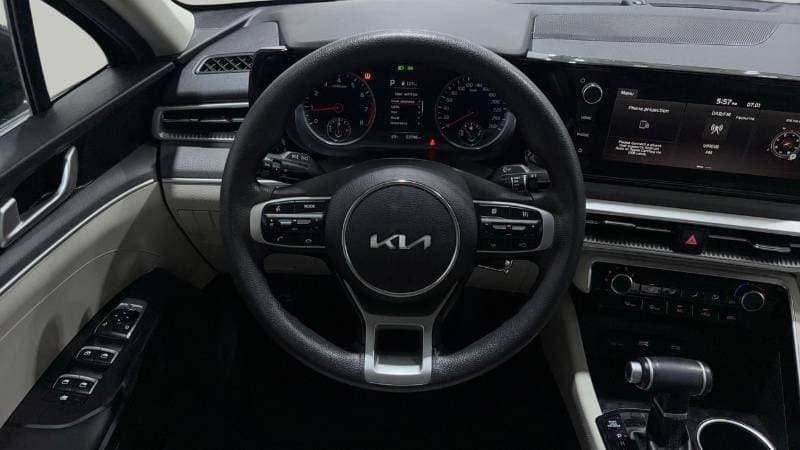 2023 Kia K5 LX thumbnail 8