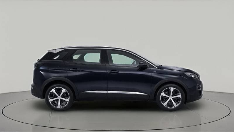 2025 Peugeot 3008 GT thumbnail 3