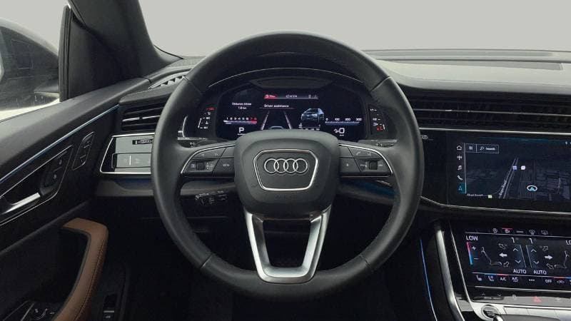 2023 Audi Q8 55 TFSI thumbnail 8