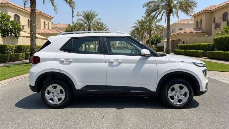 2025 Hyundai Venue SMART thumbnail 3