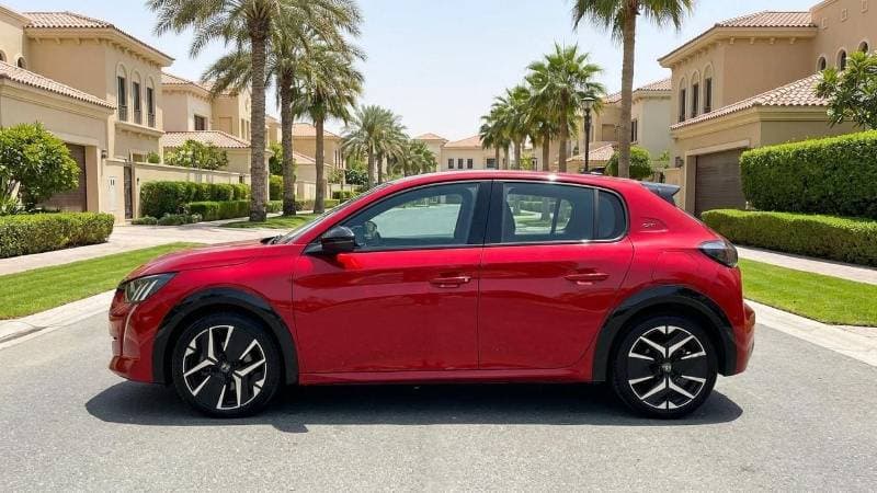 2025 Peugeot 208 GT thumbnail 5