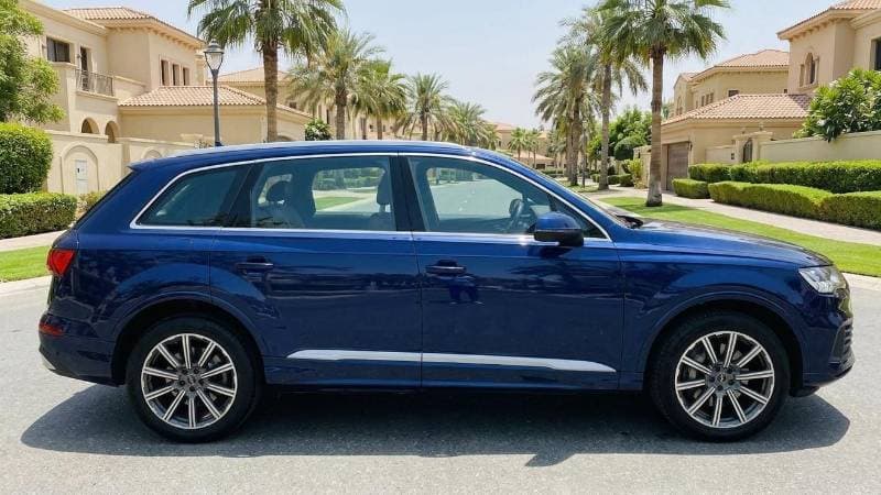 2023 Audi Q7 45 TFSI thumbnail 3