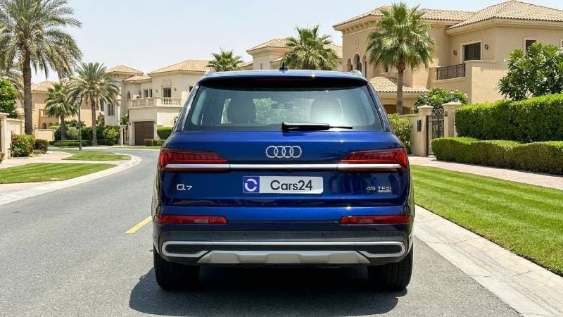 2023 Audi Q7 45 TFSI thumbnail 4
